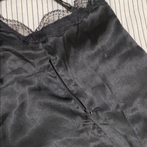 Beautiful blouse - Picture 5 of 9